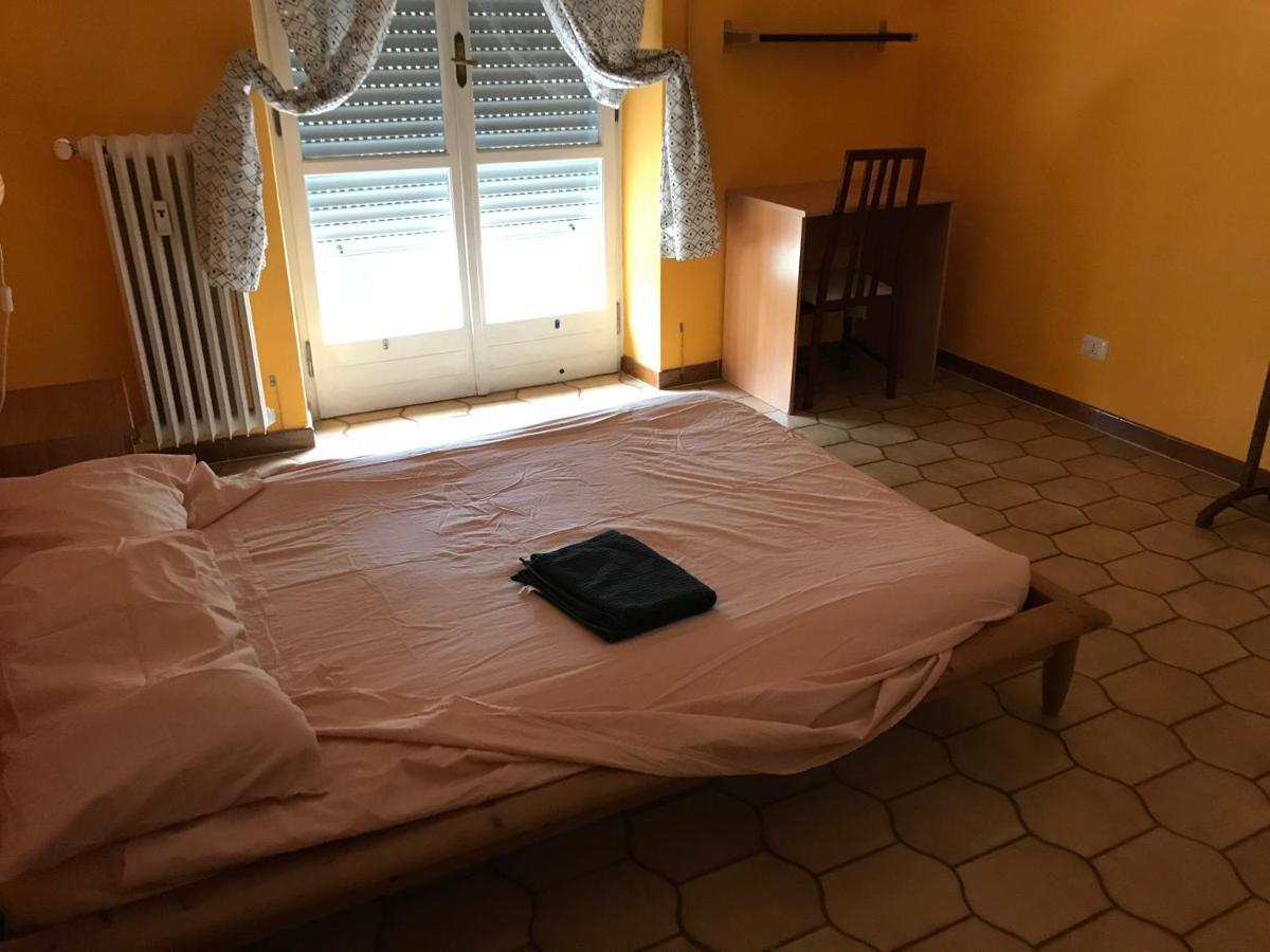 La Casa di Lobina e dei suoi amici Hotel Roma Esterno foto