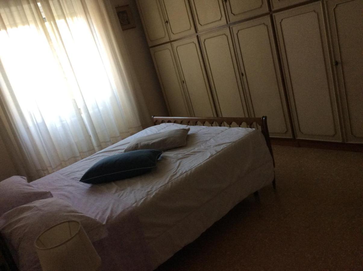 La Casa di Lobina e dei suoi amici Hotel Roma Esterno foto